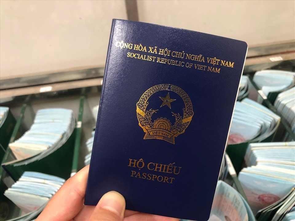 Bộ Ngoại giao đề nghị Đức hỗ trợ vấn đề liên quan hộ chiếu mới