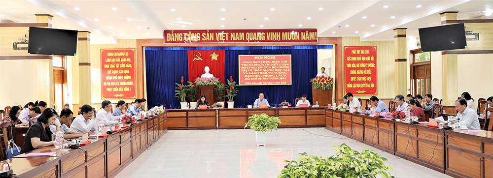 Châu Đốc An Giang đẩy mạnh việc học tập và làm theo Bác