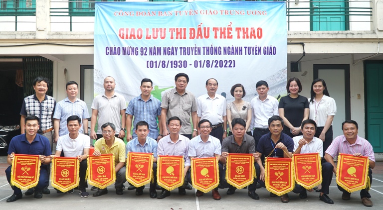Đẩy mạnh giao lưu thể thao trong cán bộ, công chức, viên chức và người lao động
