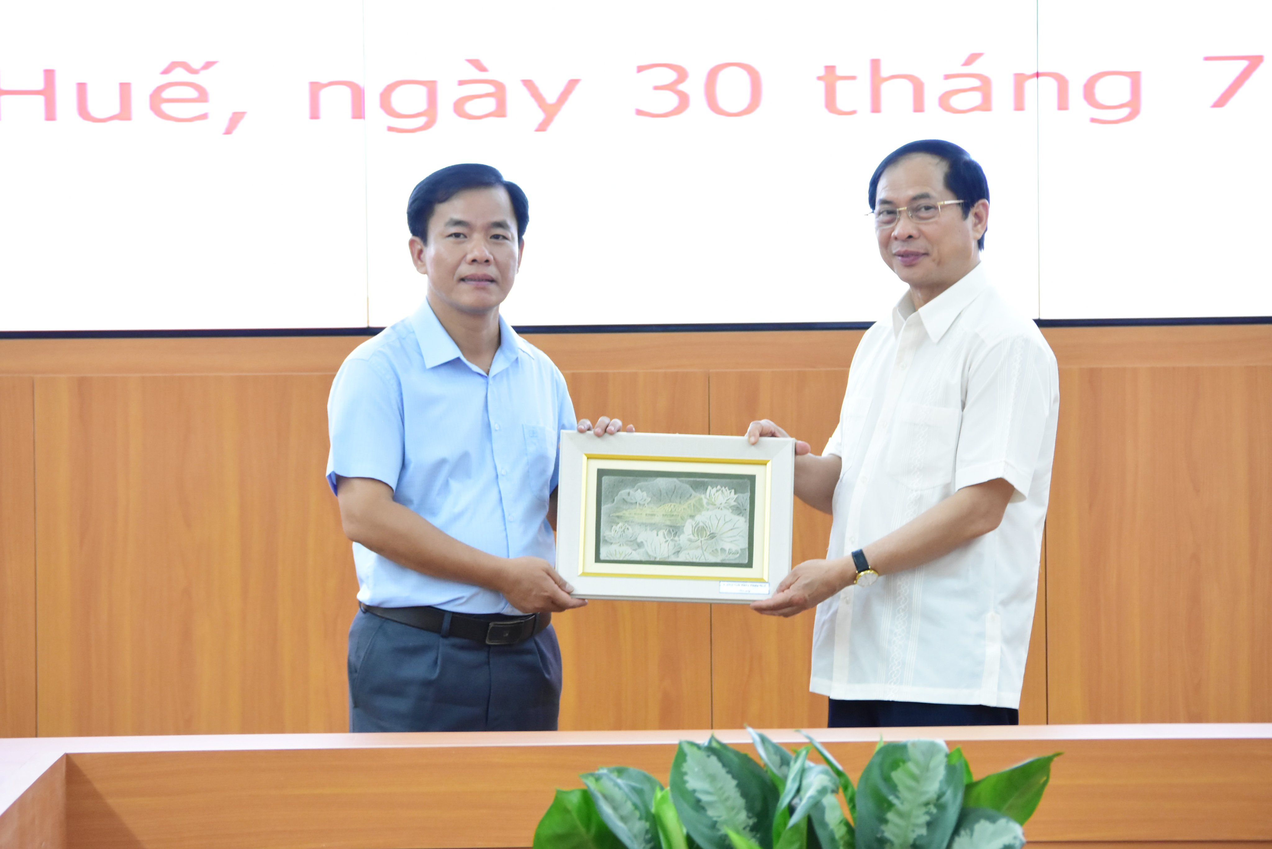 Thừa Thiên Huế cần đẩy mạnh xây dựng ngoại giao kinh tế