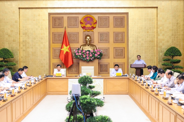 Thủ tướng chủ trì cuộc thảo luận về điều hành kinh tế vĩ mô