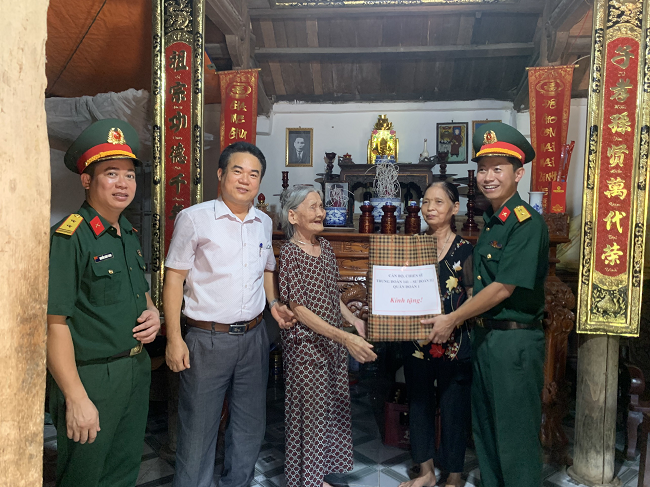 Ấm áp, lắng đọng nghĩa tình quân - dân
