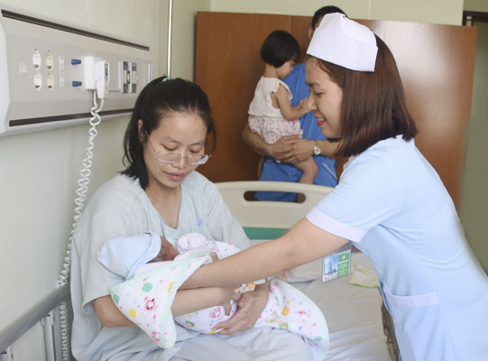 Sữa mẹ giúp nâng cao sức khoẻ, bảo vệ trẻ sơ sinh và trẻ nhỏ trong đại dịch COVID-19
