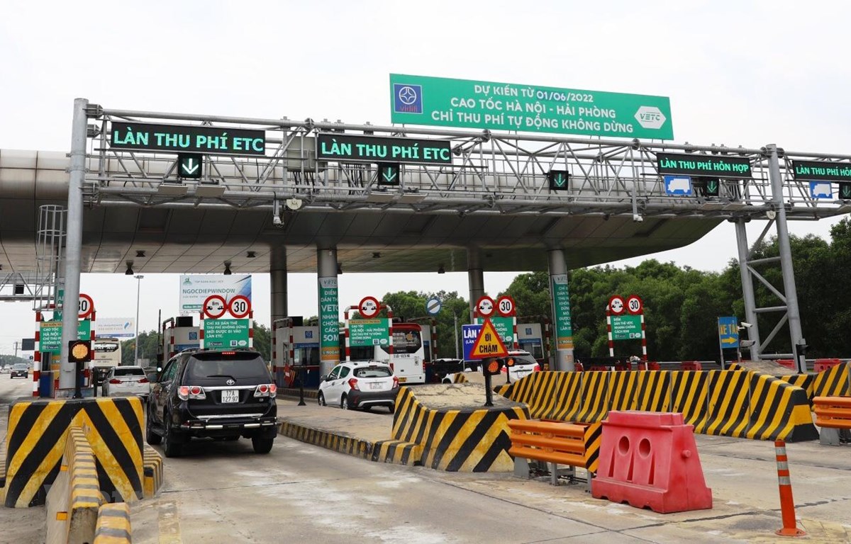 Bắt đầu thu phí hoàn toàn tự động trên tất cả các tuyến đường cao tốc