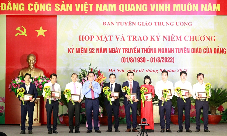 Họp mặt kỷ niệm 92 năm Ngày truyền thống ngành Tuyên giáo của Đảng