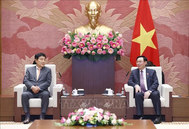 Chủ tịch Quốc hội Vương Đình Huệ tiếp Chủ tịch Ủy ban Chiến lược toàn cầu Tập đoàn Tài chính Hana