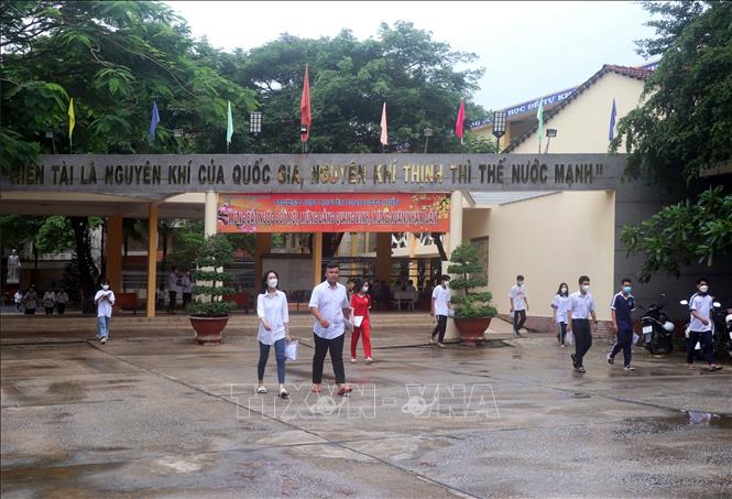 Làm rõ trách nhiệm tập thể, cá nhân liên quan sự việc học sinh ngủ quên trong giờ thi