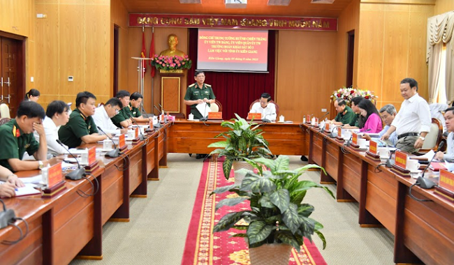 Khảo sát kết quả thực hiện Nghị quyết về Chiến lược bảo vệ Tổ quốc tại Kiên Giang
