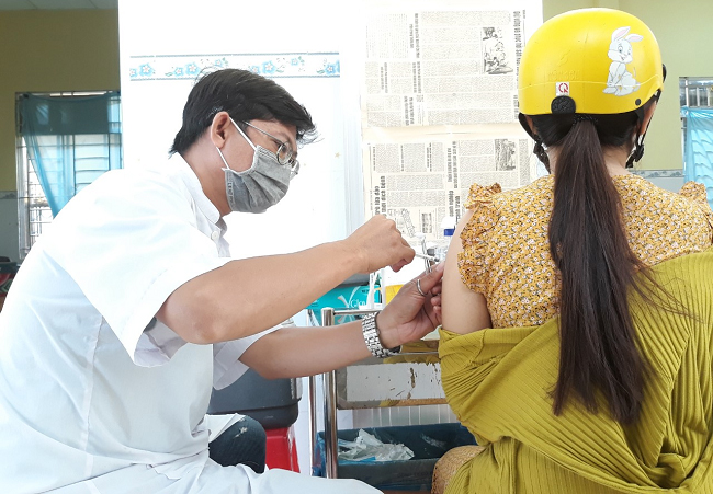 Sóc Trăng đẩy nhanh tiến độ tiêm vắc xin phòng COVID-19