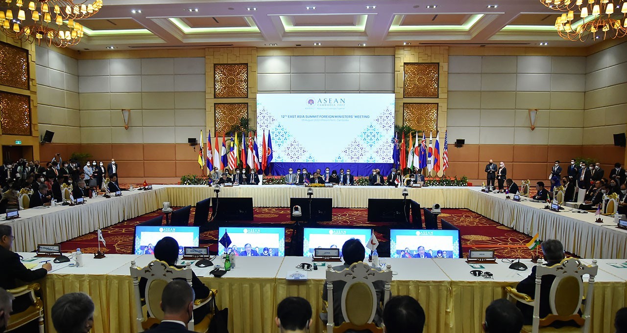 Đối thoại thẳng thắn, hợp tác chân thành vì hoà bình, ổn định và phát triển bền vững