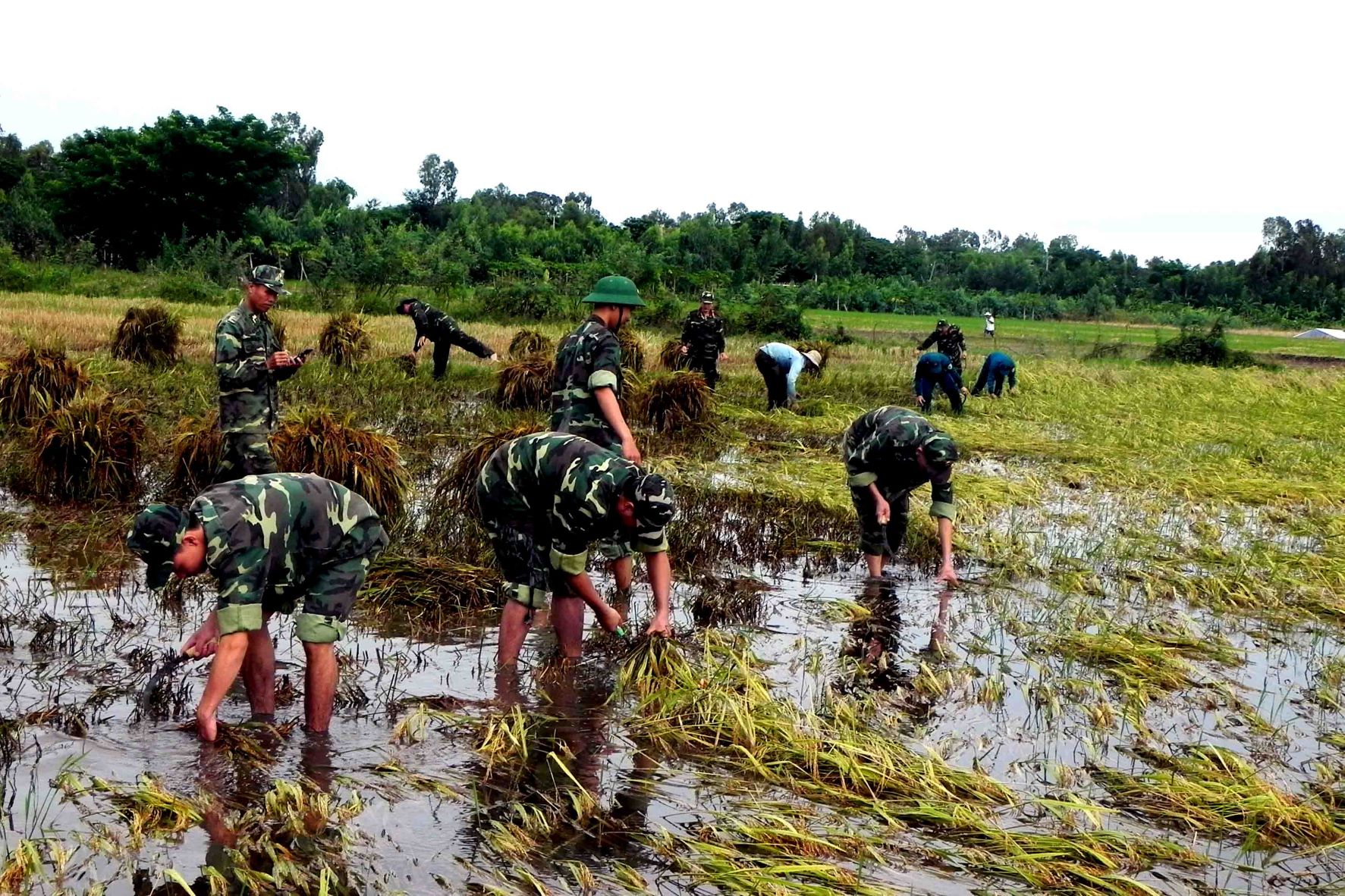 Quân dân đồng lòng giữ vững biên cương
