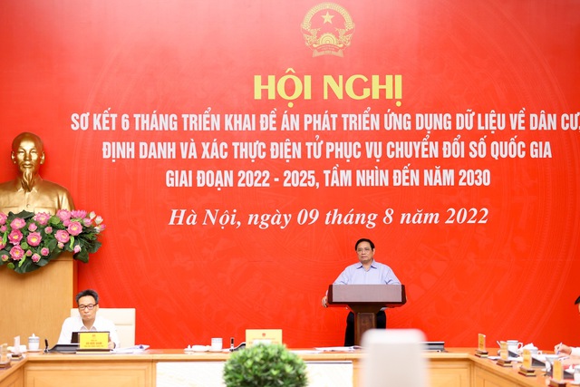 Lấy người dân và doanh nghiệp làm trung tâm trong thực hiện Đề án 06