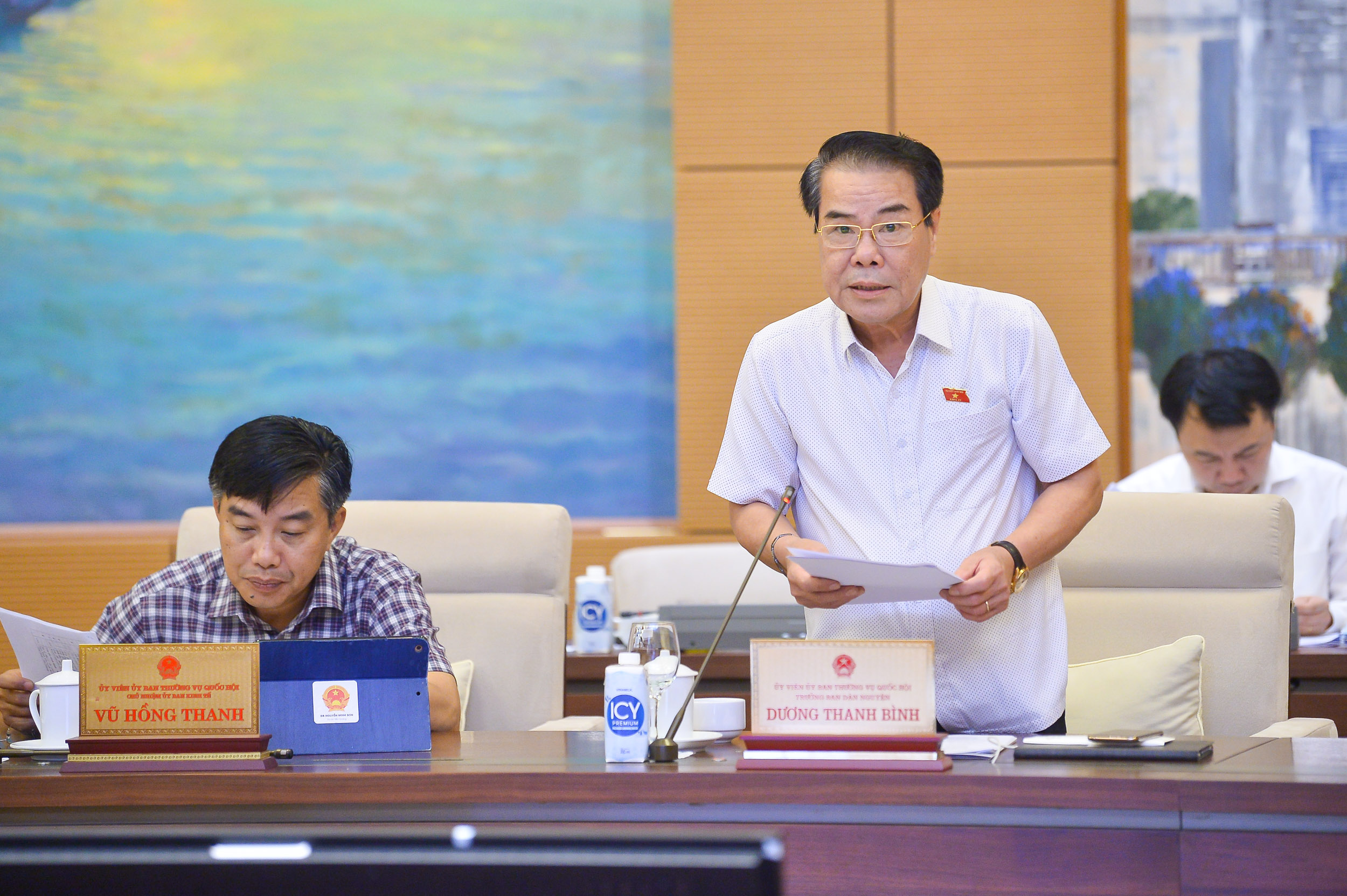 Giá xăng giảm các mặt hàng thiết yếu chưa giảm tương ứng