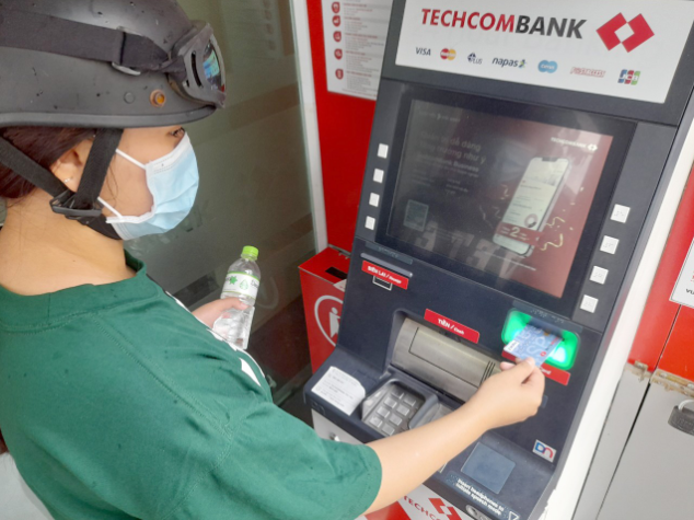 TP Đà Nẵng Đẩy mạnh chi trả chế độ BHXH, trợ cấp thất nghiệp qua ATM