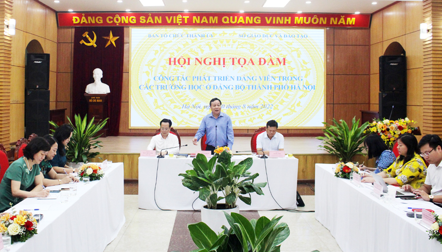 Khơi dậy khát vọng cống hiến trong thế hệ trẻ