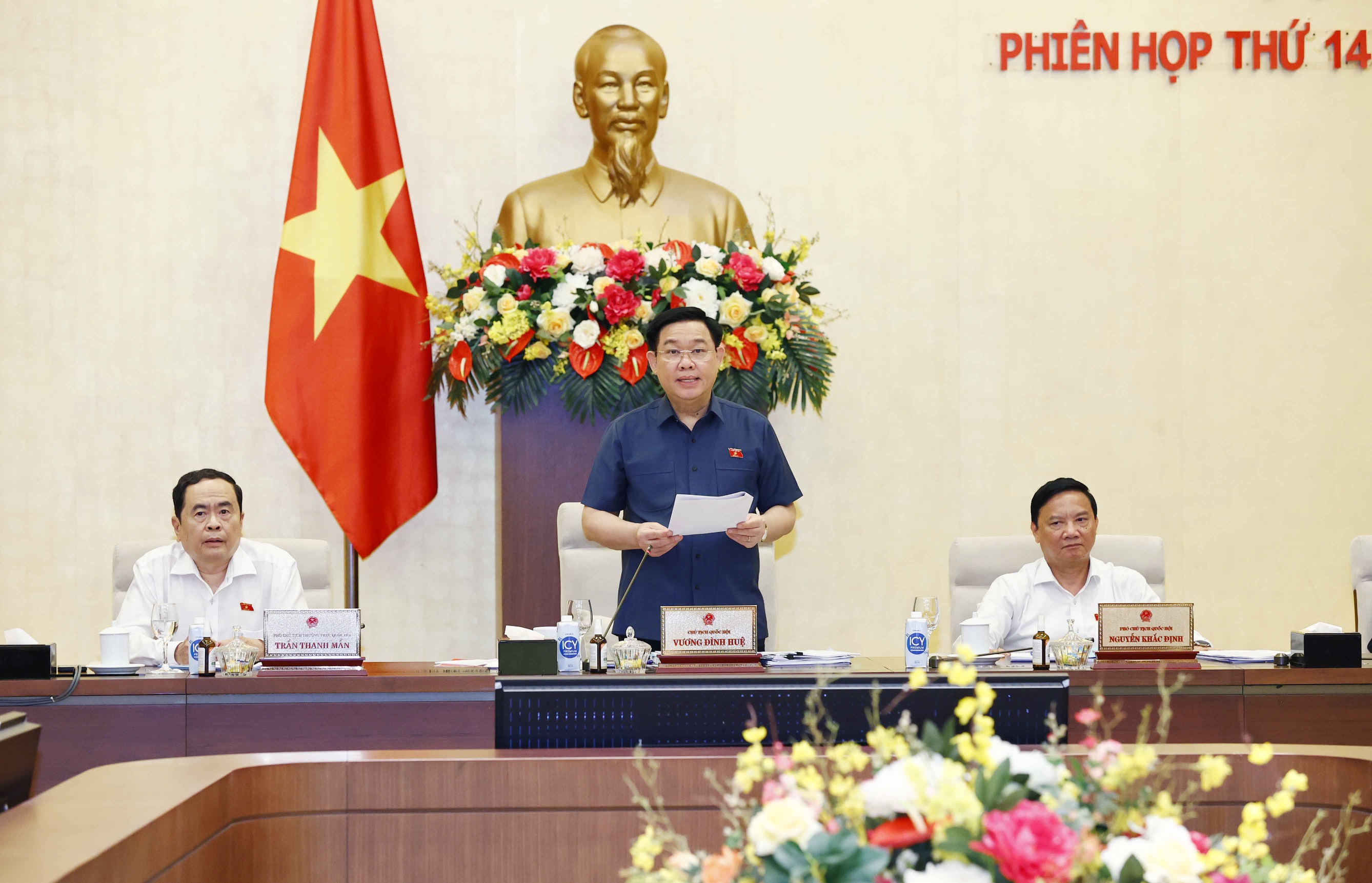 Bế mạc Phiên họp thứ 14 của Ủy ban Thường vụ Quốc hội