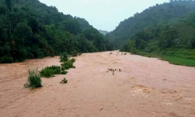 Mưa lũ khiến 3 người chết, 4 người mất tích