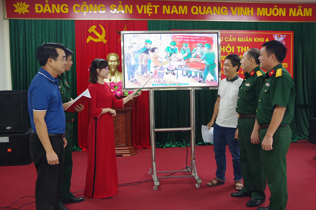 Quân khu 4 Hội thi sáng tác tranh tuyên truyền với chủ đề “Niềm tin , khát vọng”