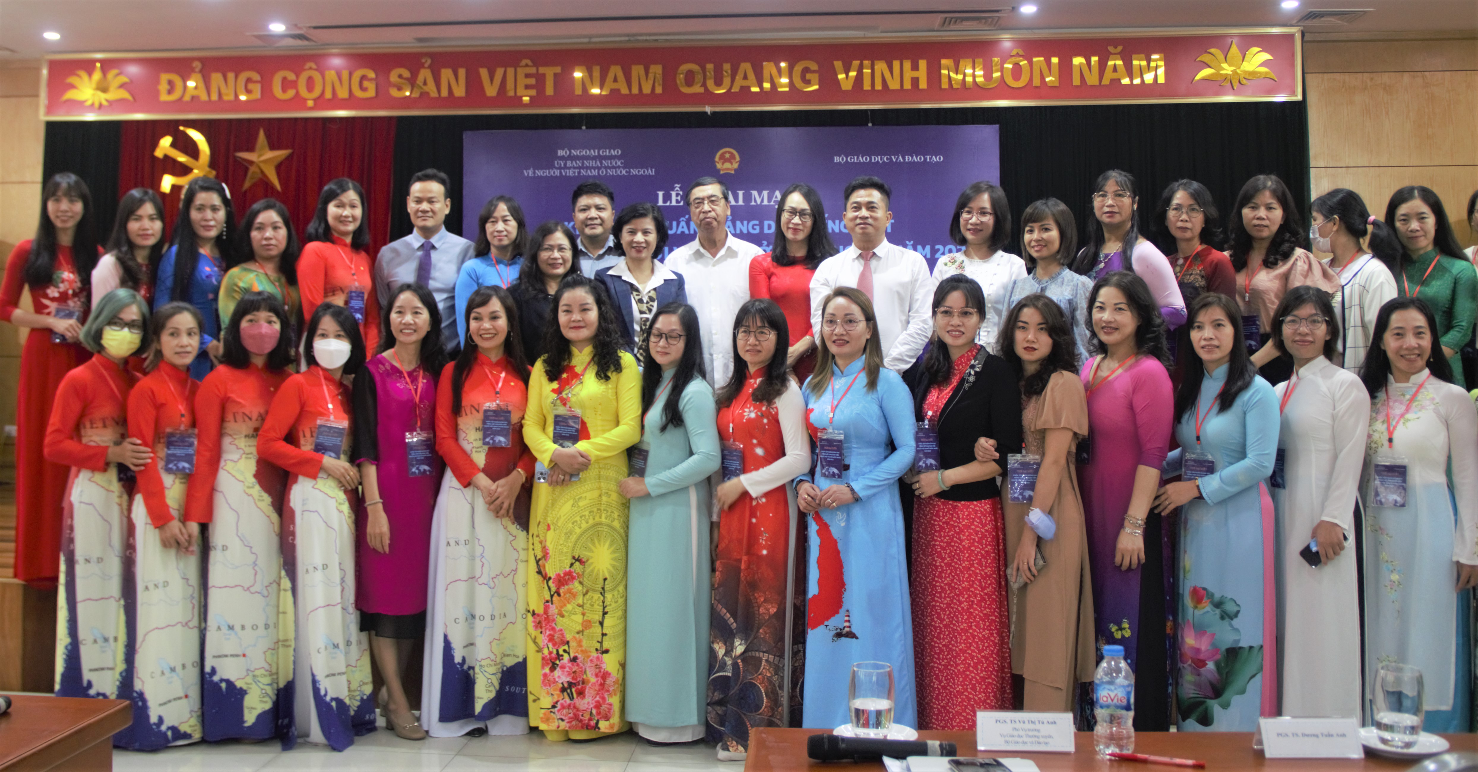 Tập huấn giảng dạy tiếng Việt cho giáo viên Việt Nam ở nước ngoài