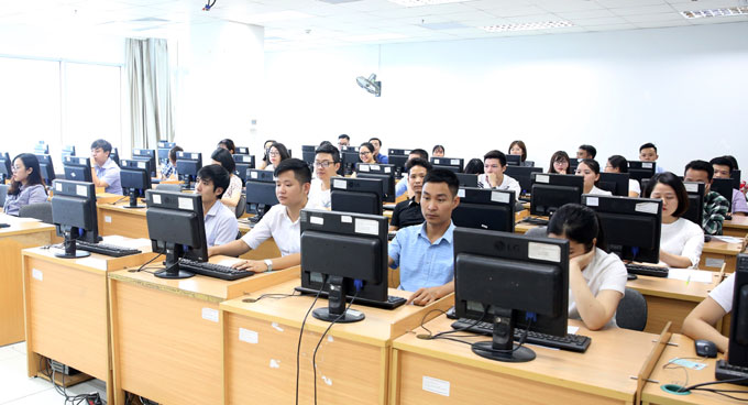 Kiểm định chất lượng đầu vào công chức Đề xuất không yêu cầu thi môn ngoại ngữ và tin học