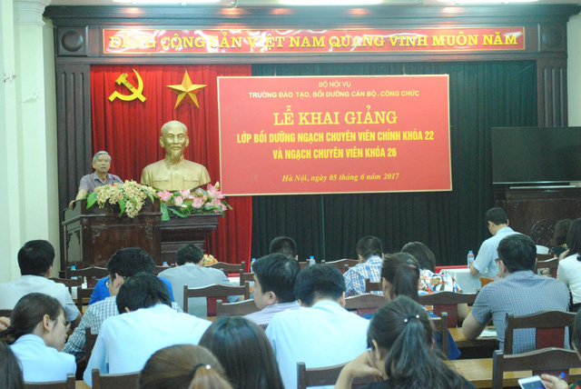 Xây dựng đội ngũ cán bộ, công chức, viên chức chuyên nghiệp