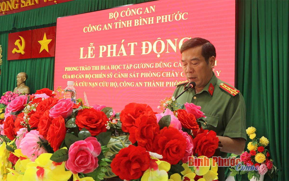 Công an Bình Phước phát động học tập tấm gương liệt sỹ