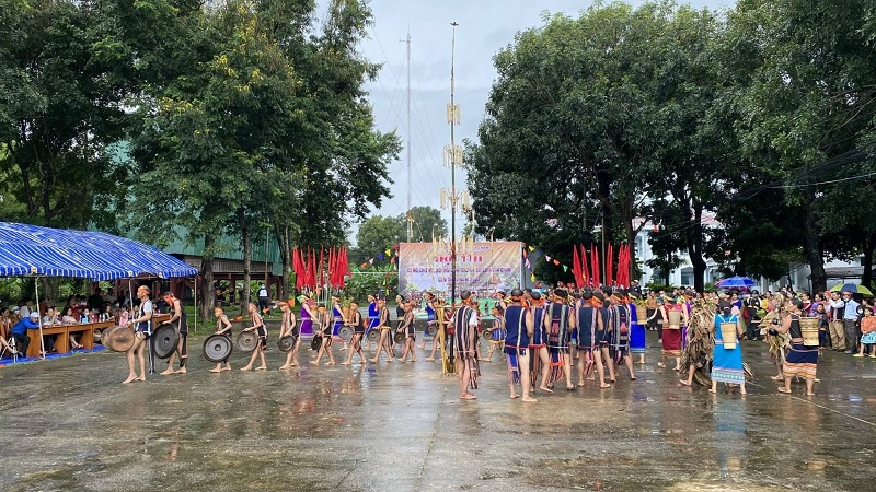 Hơn 300 nghệ nhân đồng diễn tại Hội thi cồng chiêng, xoang lần thứ nhất