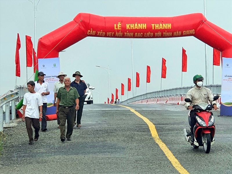 Khánh thành cầu nối tỉnh Bạc Liêu và Hậu Giang