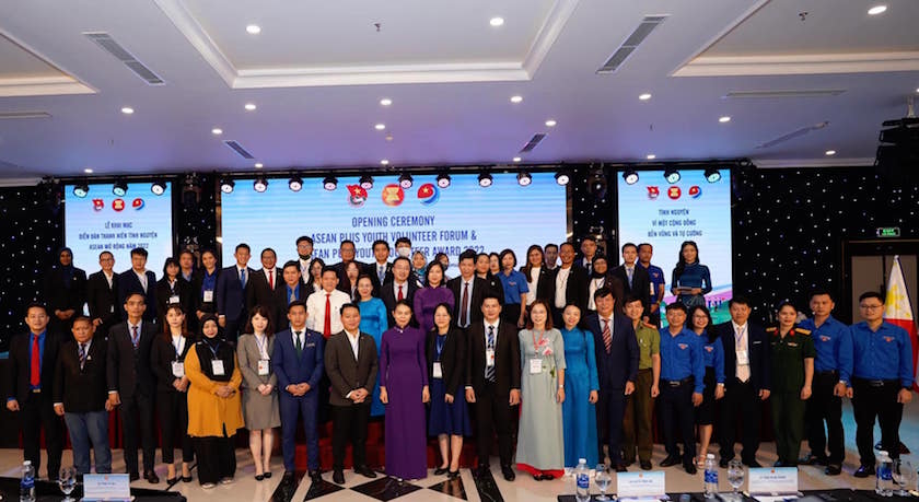 Đại biểu các nước tham gia Diễn đàn Thanh niên tình nguyện ASEAN mở rộng