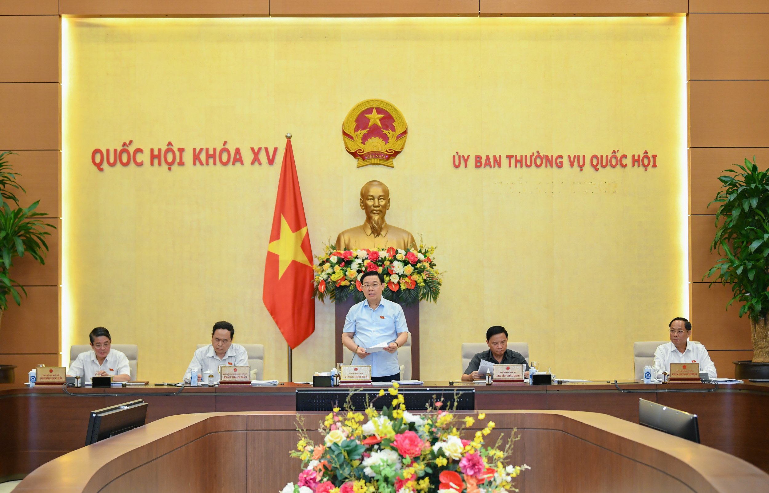 Chính phủ đề nghị phân bổ 176 000 tỷ đồng thực hiện Chương trình phục hồi và phát triển kinh tế - xã hội