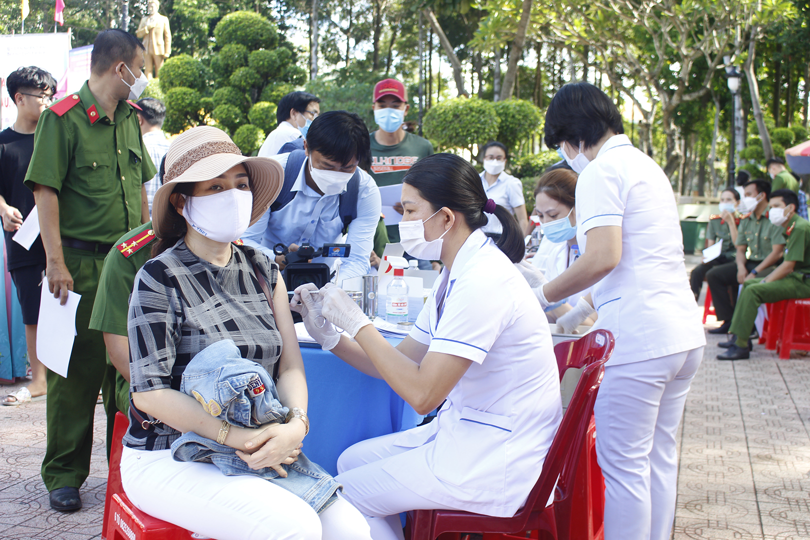 Bà Rịa-Vũng Tàu phát động chiến dịch tăng cường tiêm vaccine phòng COVID-19