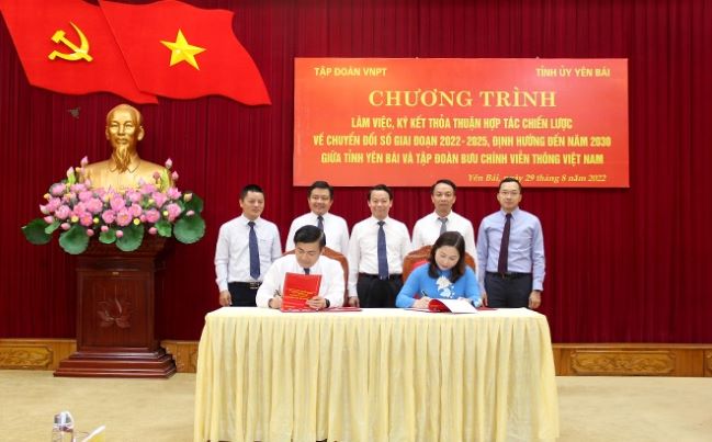 Yên Bái quyết tâm đạt xếp hạng cao của cả nước về chuyển đổi số vào năm 2025