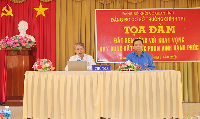 Tọa đàm “Đất Sen Hồng với khát vọng xây dựng, phát triển đất nước phồn vinh, hạnh phúc”
