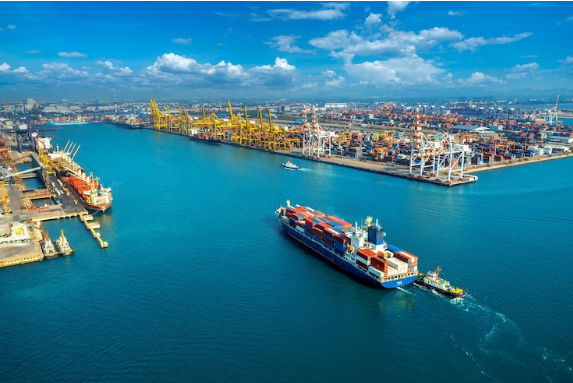 8 tháng năm 2022 Việt Nam xuất siêu gần 4 tỷ USD