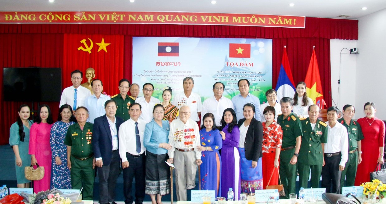 Tọa đàm Tình hữu nghị Việt Nam - Lào