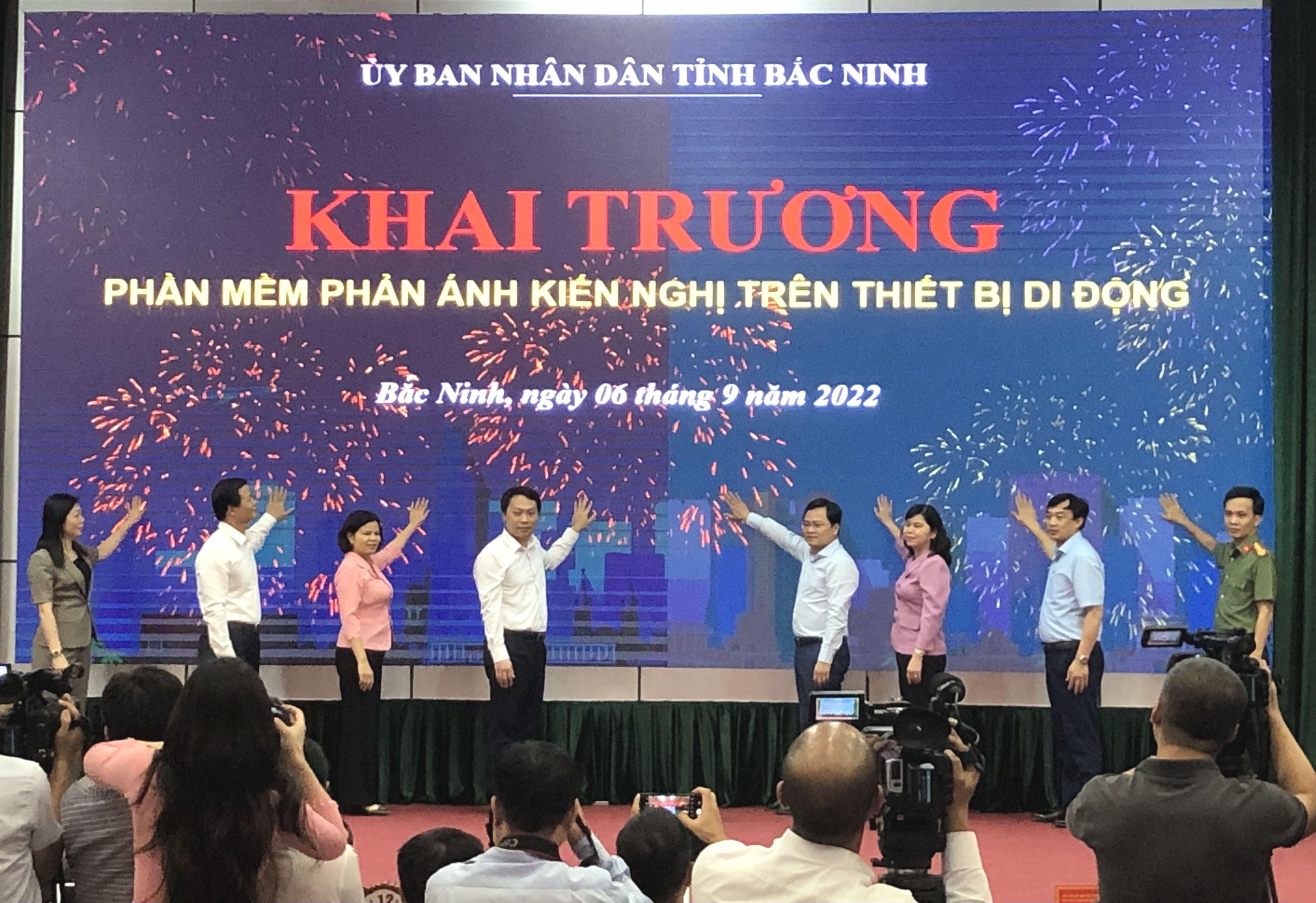 Chuyển đổi số phải lấy người dân làm trung tâm