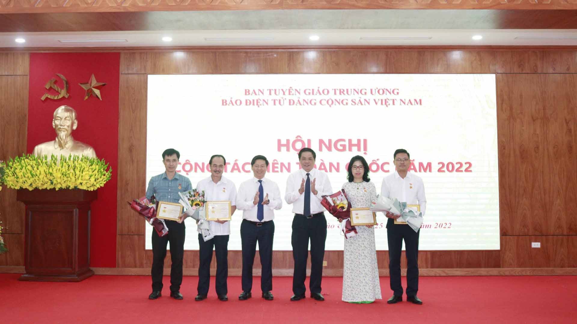 Thư cảm ơn cộng tác viên của Báo điện tử Đảng Cộng sản Việt Nam