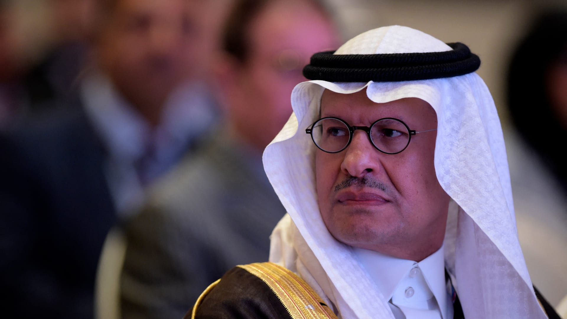 Ả rập Xê út OPEC+ cắt giảm sản lượng để thúc đẩy sự ổn định thị trường