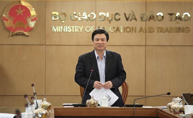 Kéo dài thời gian giữ chức đối với Thứ trưởng Bộ GD ĐT Nguyễn Hữu Độ