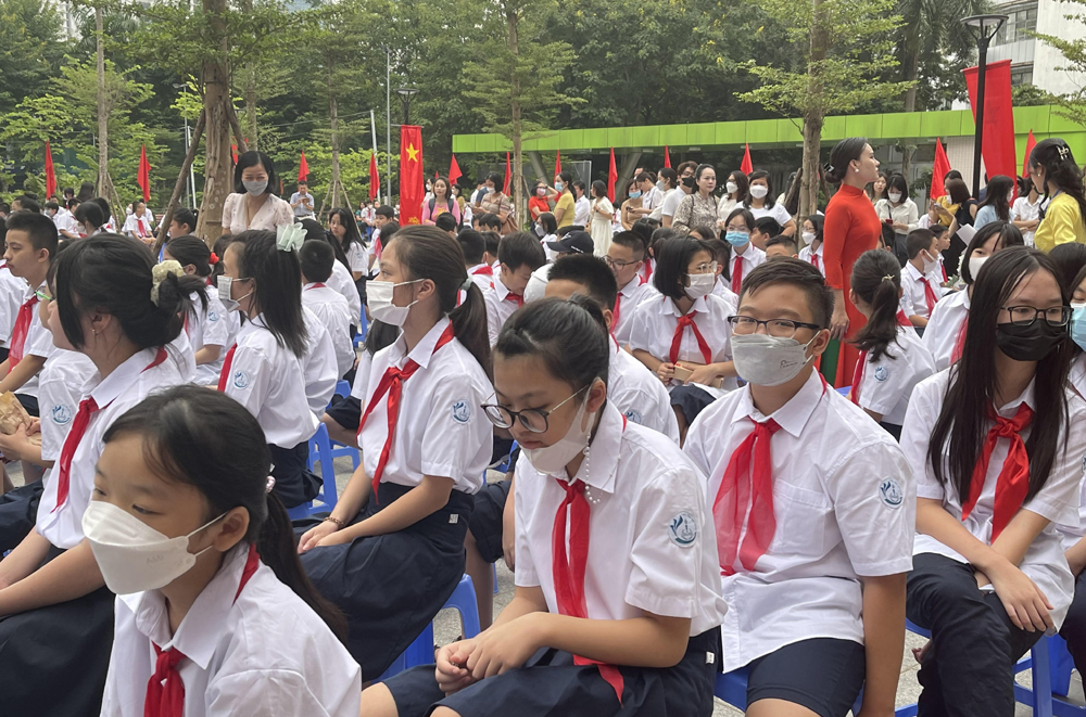 Hà Nội xem xét hỗ trợ học phí năm học 2022-2023 khoảng 1 133 tỷ đồng