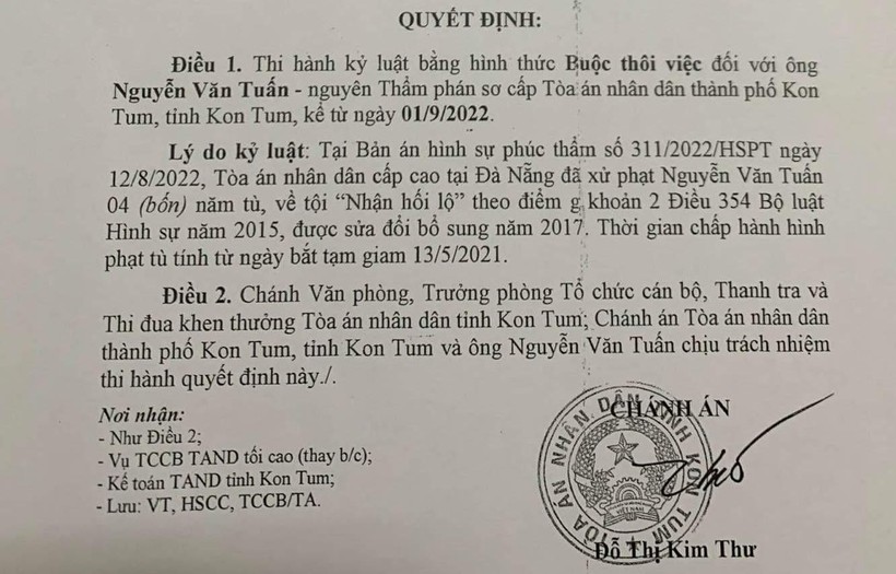 Kon Tum Buộc thôi việc nguyên Thẩm phán sơ cấp