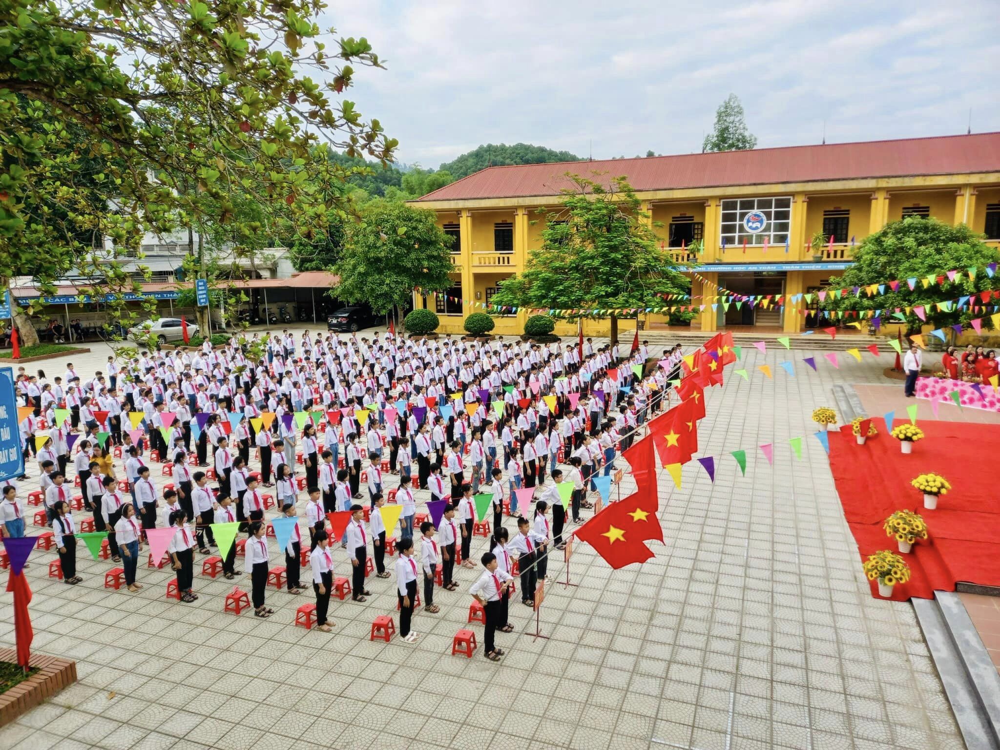 Lan tỏa phong trào khuyến học, khuyến tài trên vùng đất Mẫu Âu Cơ