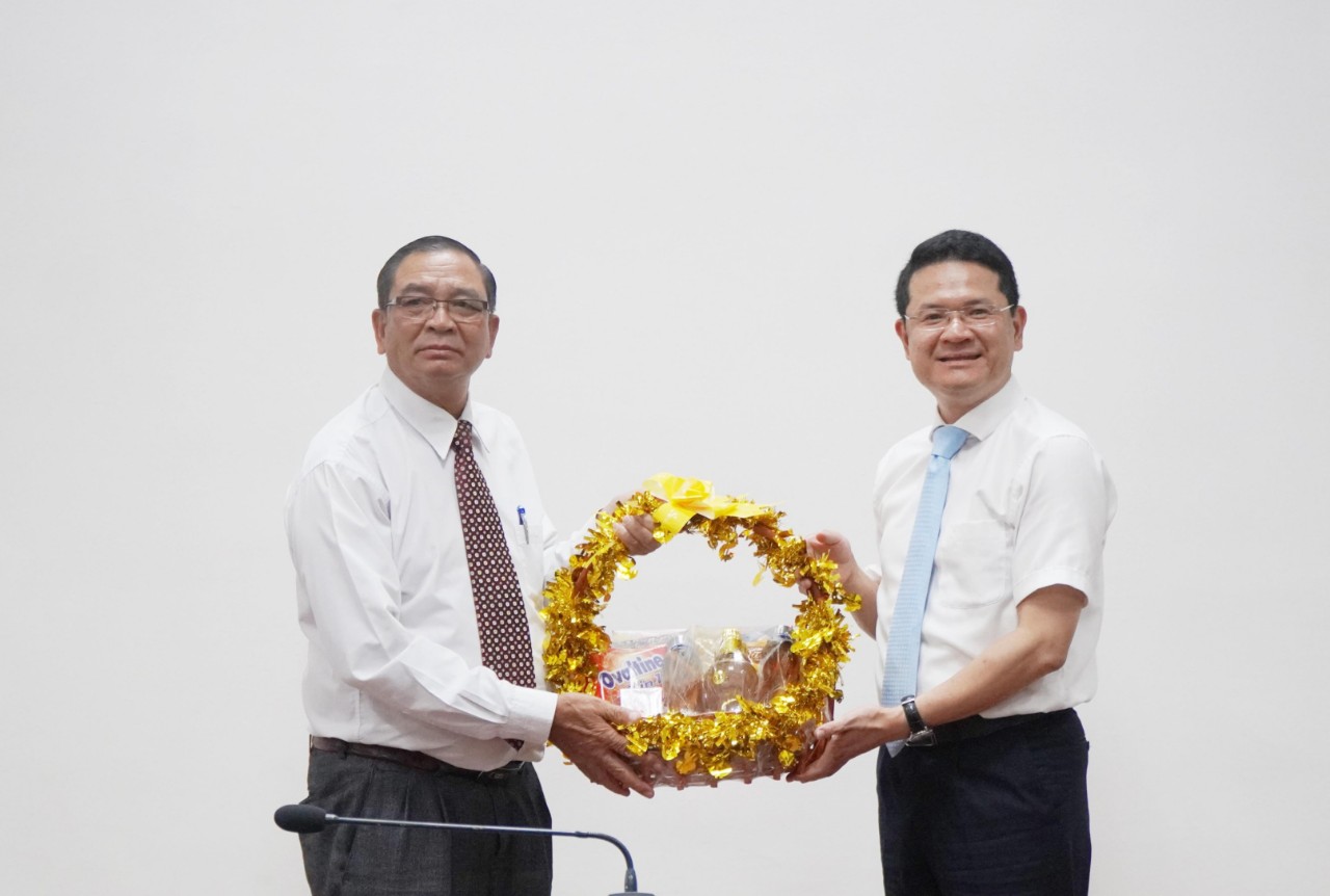 Vun đắp tình hữu nghị đoàn kết đặc biệt hai nước Việt-Lào