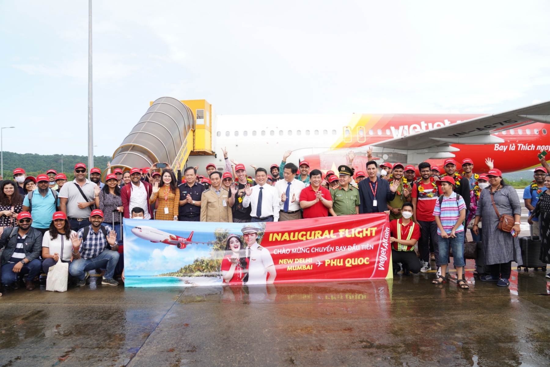 Vietjet khai trương hai đường bay mới kết nối Phú Quốc với New Delhi, Mumbai