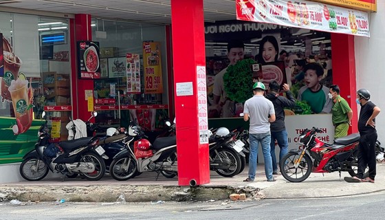 TP Hồ Chí Minh Điều tra hành vi mang súng tự chế đi cướp cửa hàng tiện lợi