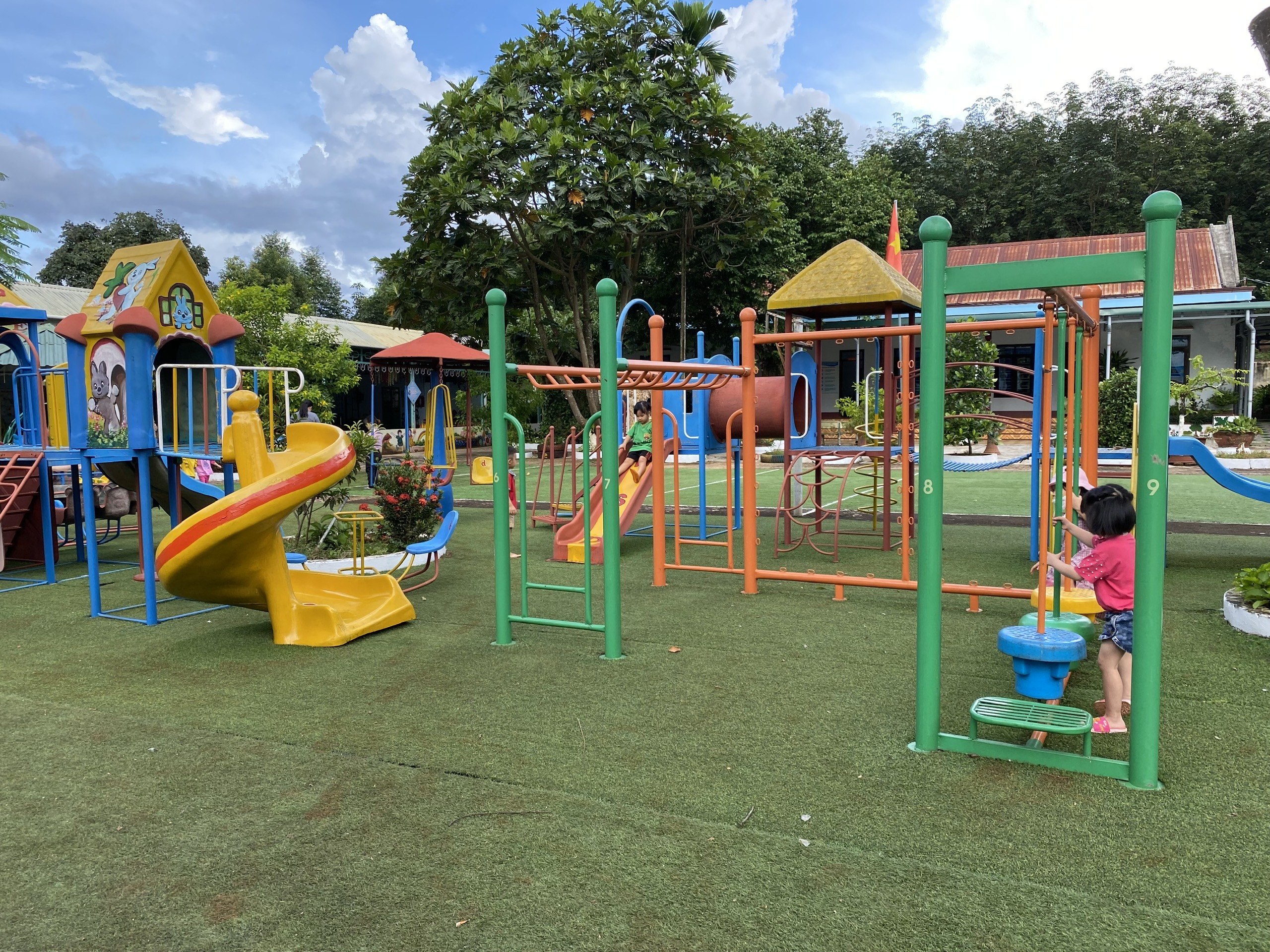 Tăng cường bố trí quỹ đất để xây dựng trường, lớp mầm non