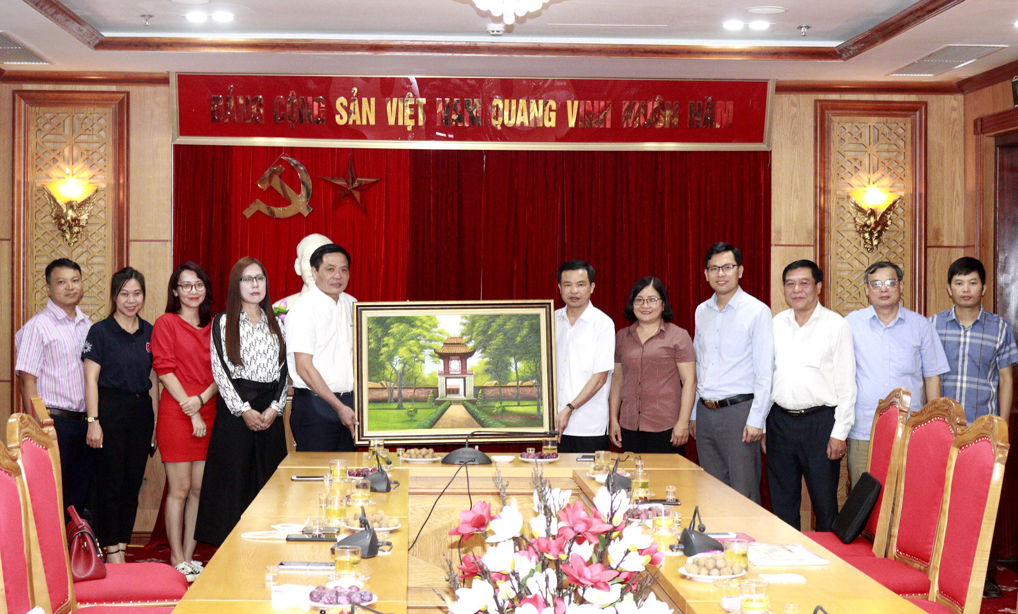 Tăng cường hợp tác, thông tin tuyên truyền về tỉnh Cao Bằng trên Báo điện tử ĐCSVN