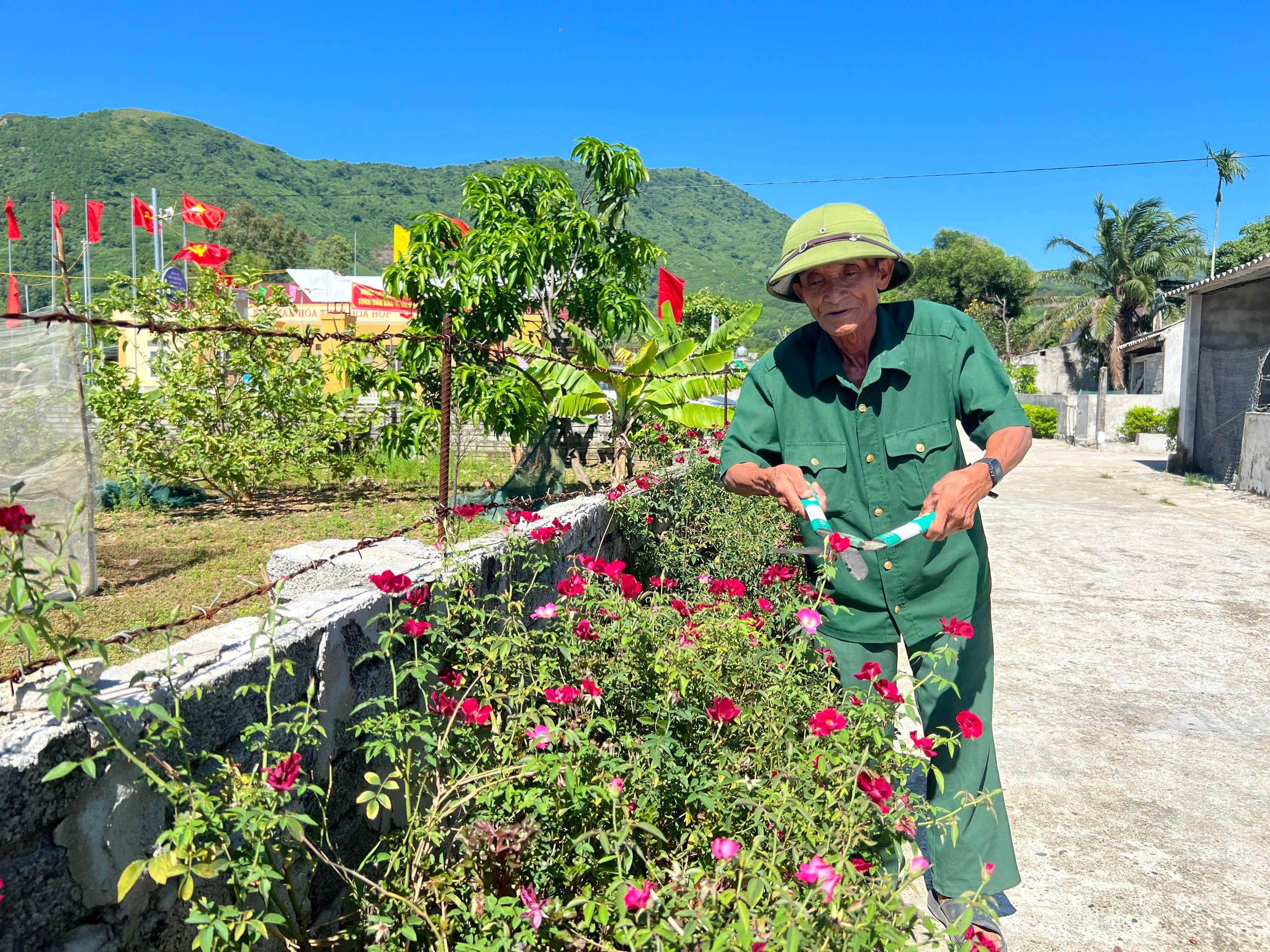 Tôi học Bác từ việc làm nhỏ nhất