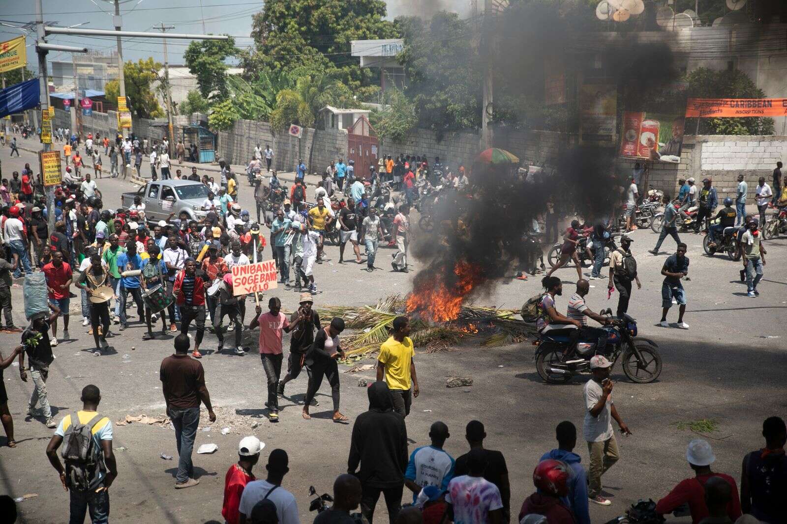 Nhiều nước đóng cửa Đại sứ quán ở Haiti vì an ninh bất ổn