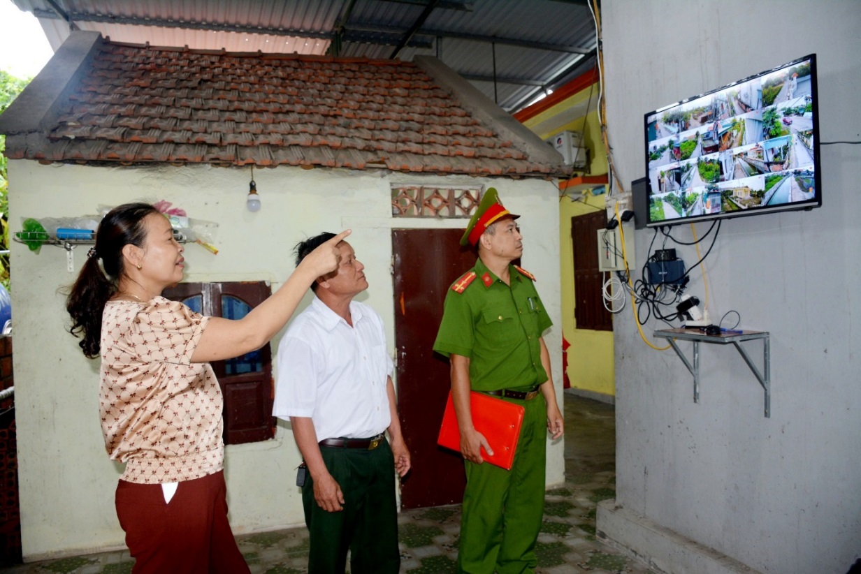 Nữ Bí thư chi bộ làm theo Bác bằng những việc làm hiệu quả